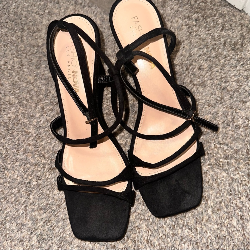 Fashion Nova Black Strappy Wedges - Picture 9 of 9